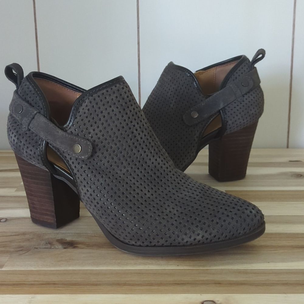 Franco Sarto Dakota Suede Side Zip Ankle Booties Heel Shoes 8.5